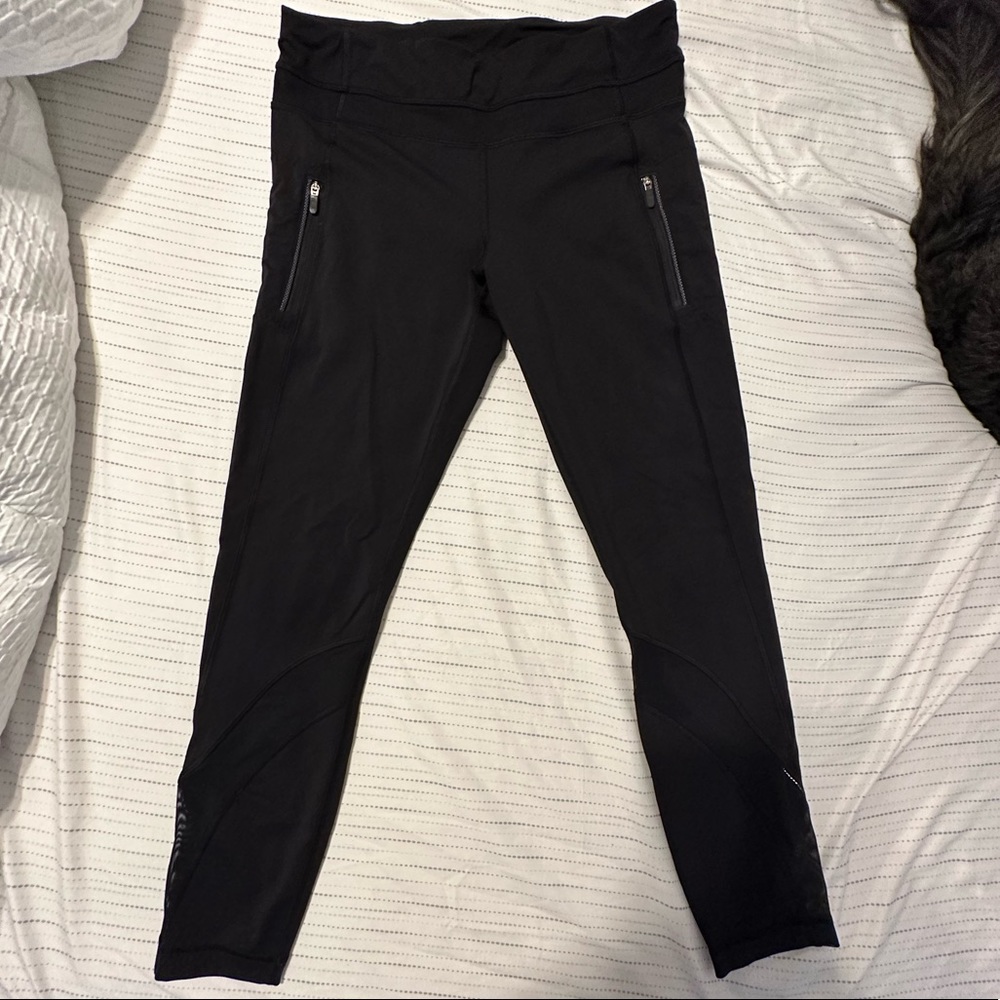 Lululemon Mesh luxtreme leggings size 8 25 inch